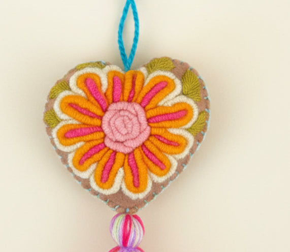 Heart Embroidered Pompom / Gold Confetti