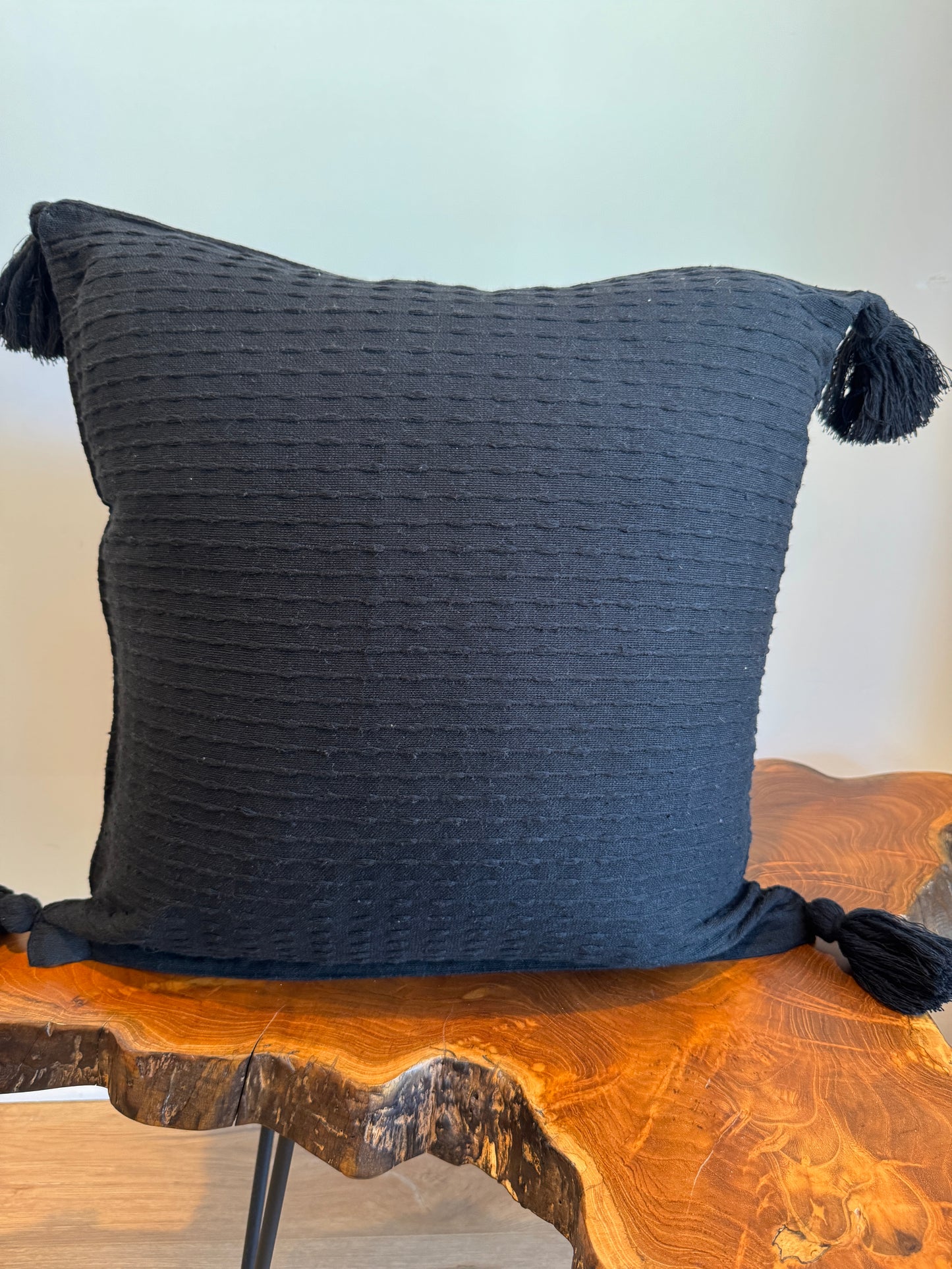 Handwoven Mexican Pillow Cover with Tassles | Black
