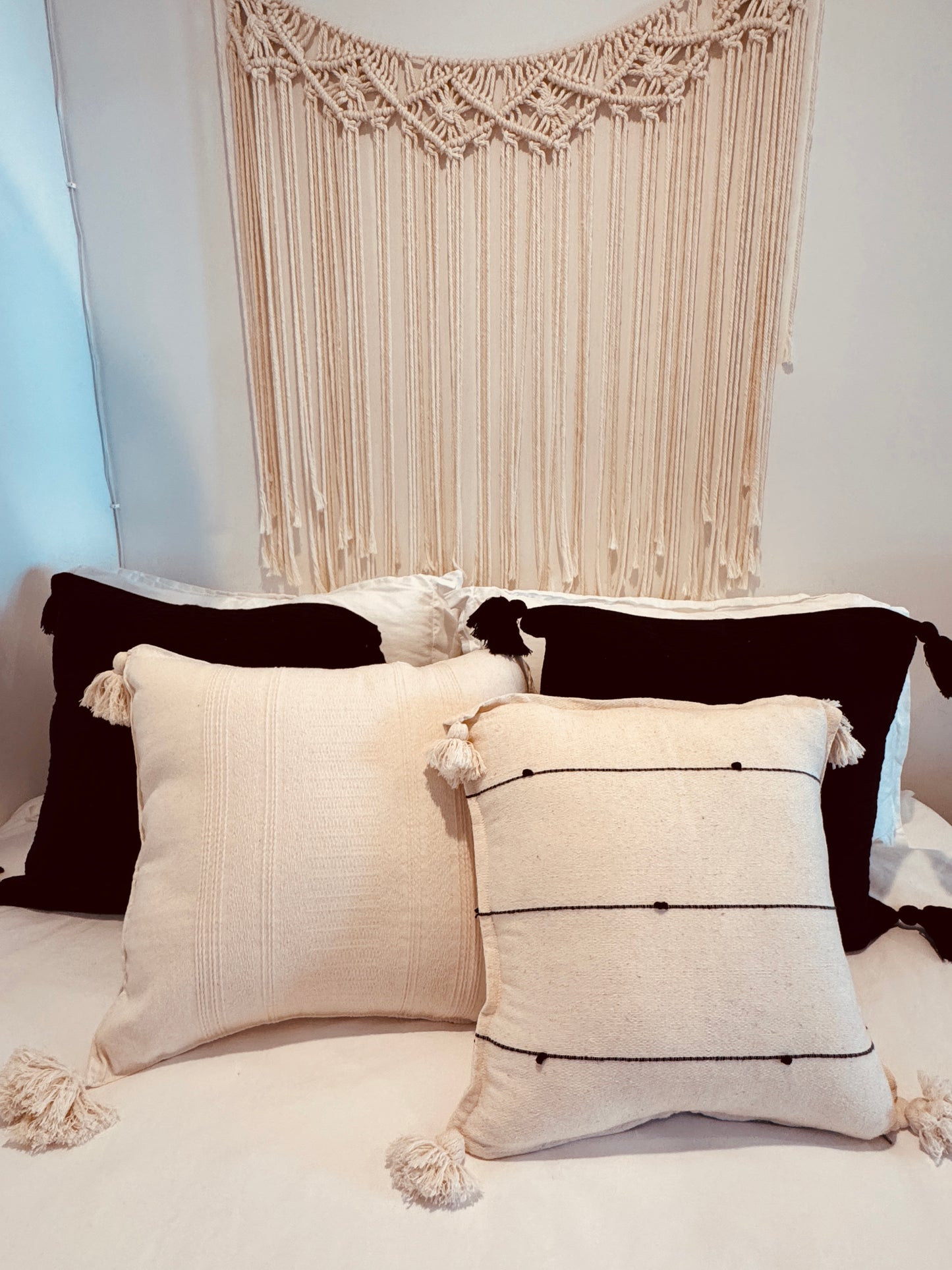 Handwoven Mexican Pillow Cover with Tassles | Black