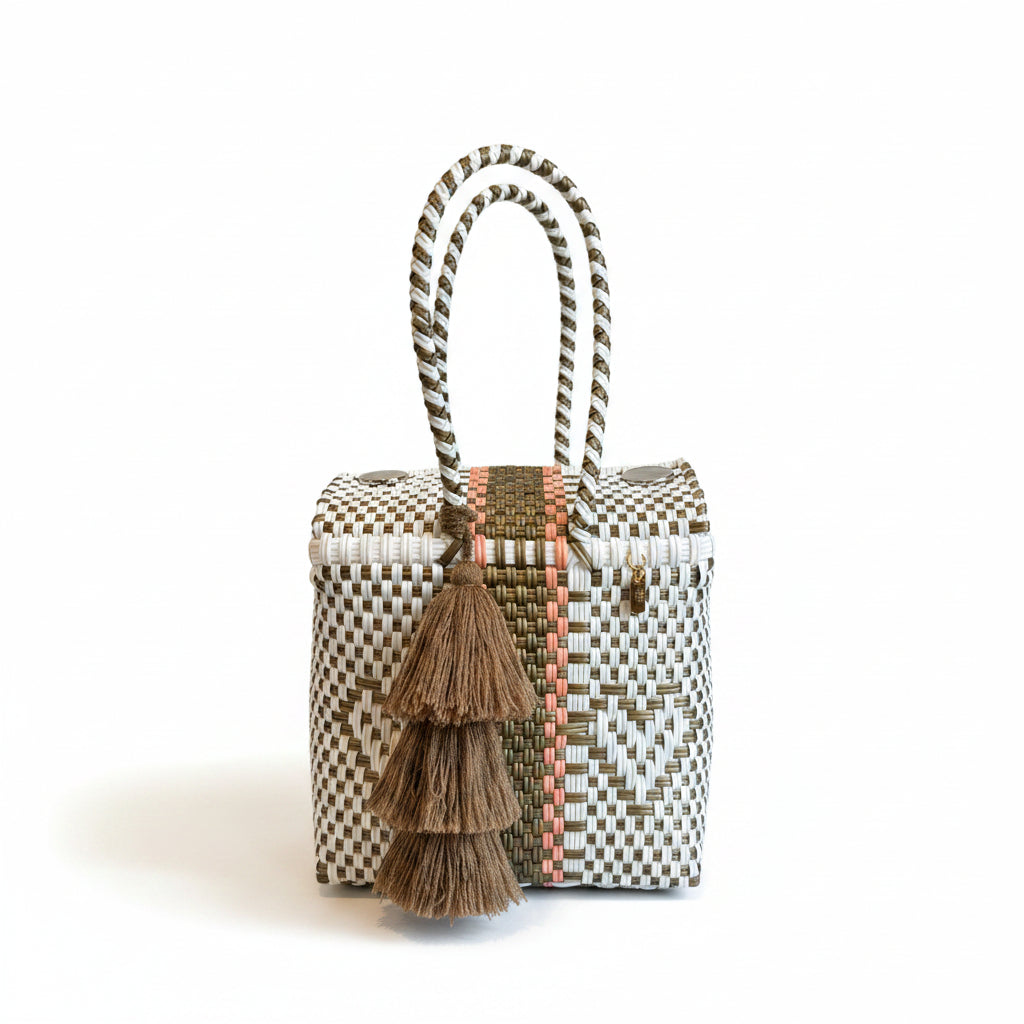 Mini Basket | Peach Sand Hearts