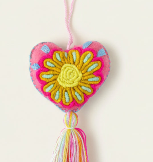 Heart Embroidered Pompom / Pink Confetti