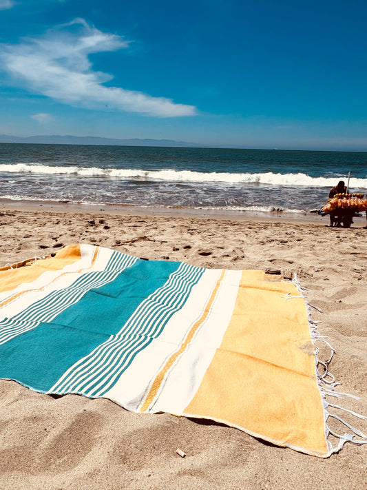 Handwoven Mexican Throw Blanket | Pale Yellow/Teal