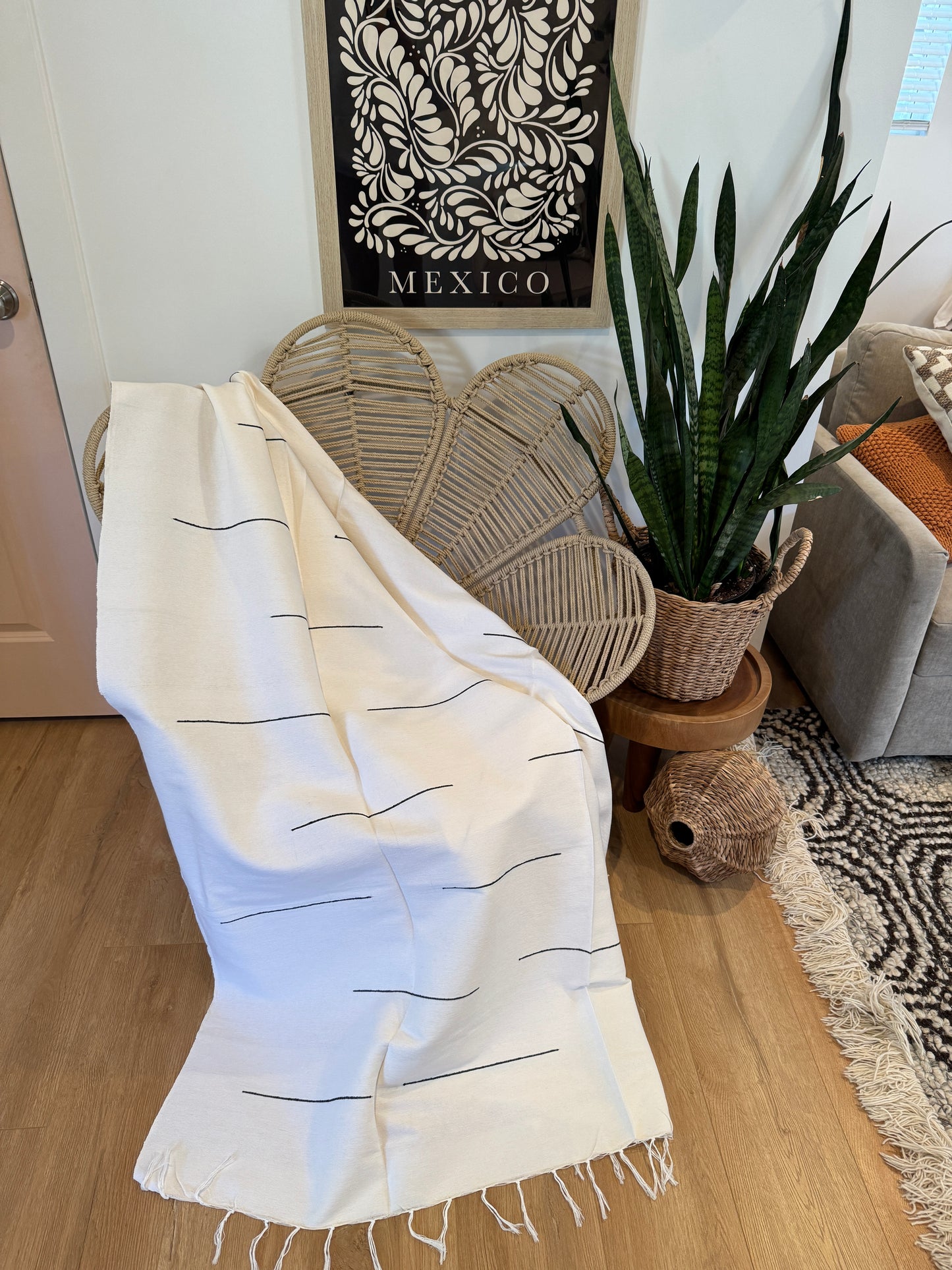 Handwoven Mexican Throw Blanket | White/Black Stitching