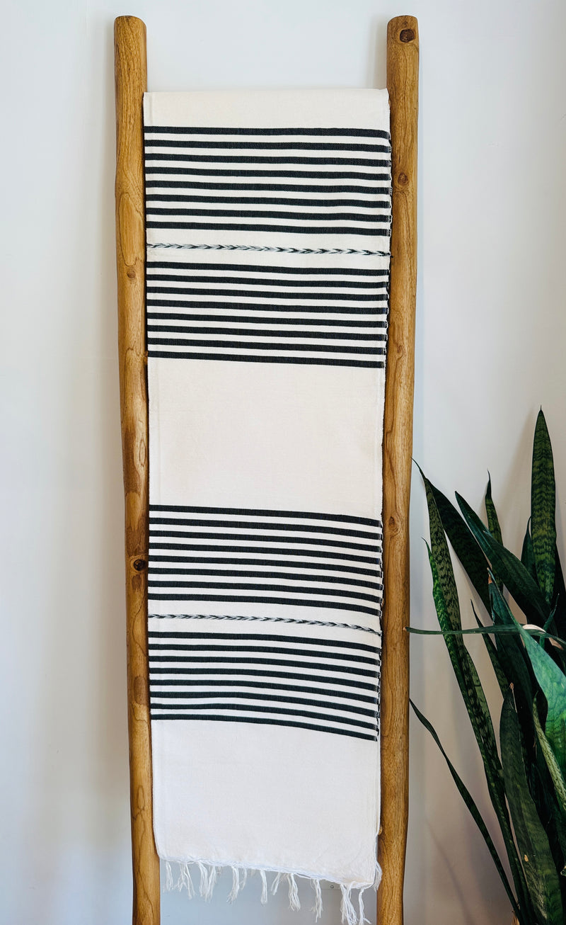 Handwoven Mexican Cotton Throw | Black & White