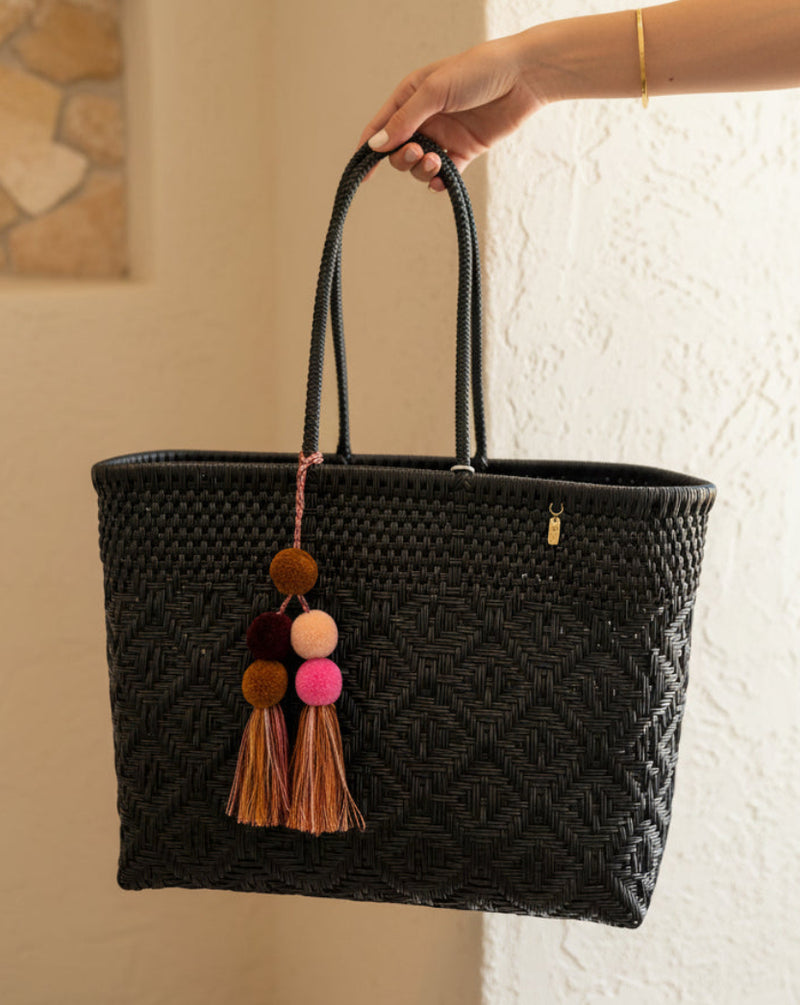 Playa Grande Tote | Black Sierra Diamond Weave