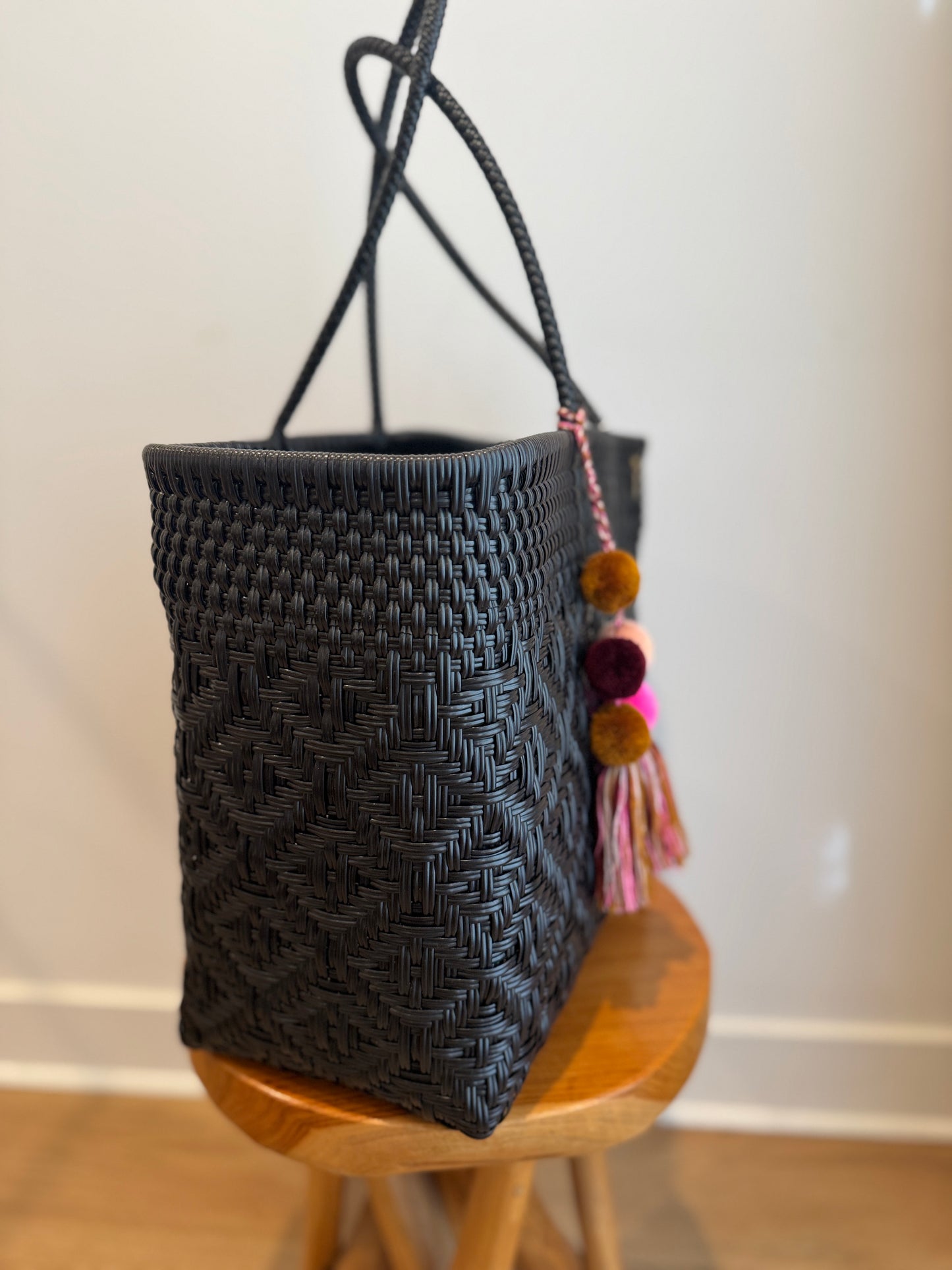 Classic Tote  | Black Sierra Diamond Weave