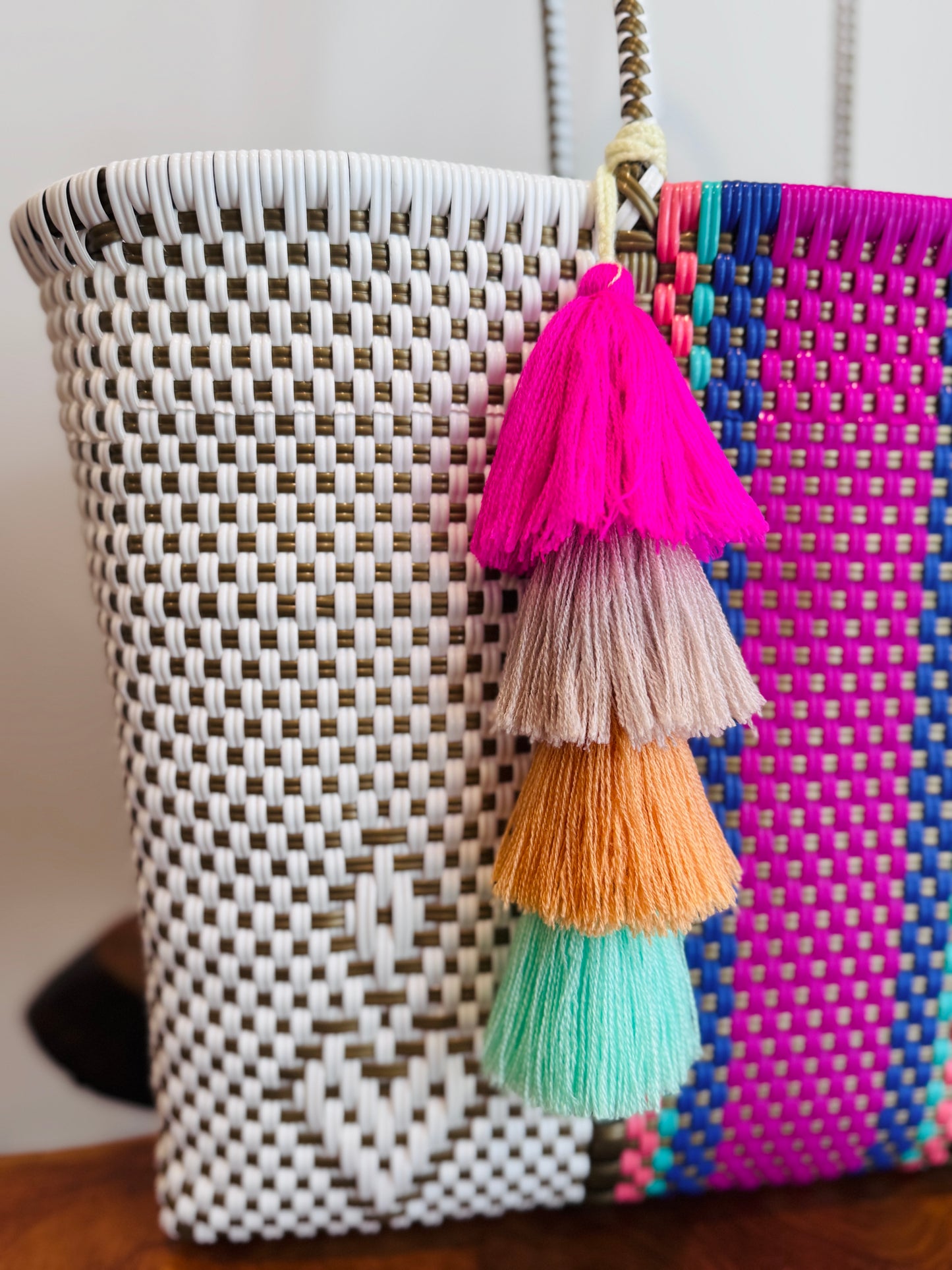 Playa Grande Tote  | Rainbow Road Hearts