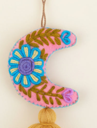 Luna Embroidered Pompom / Pink
