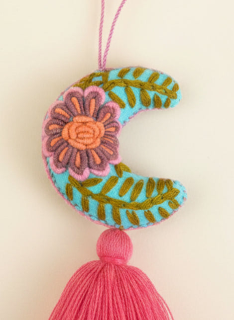 Luna Embroidered Pompom / Teal