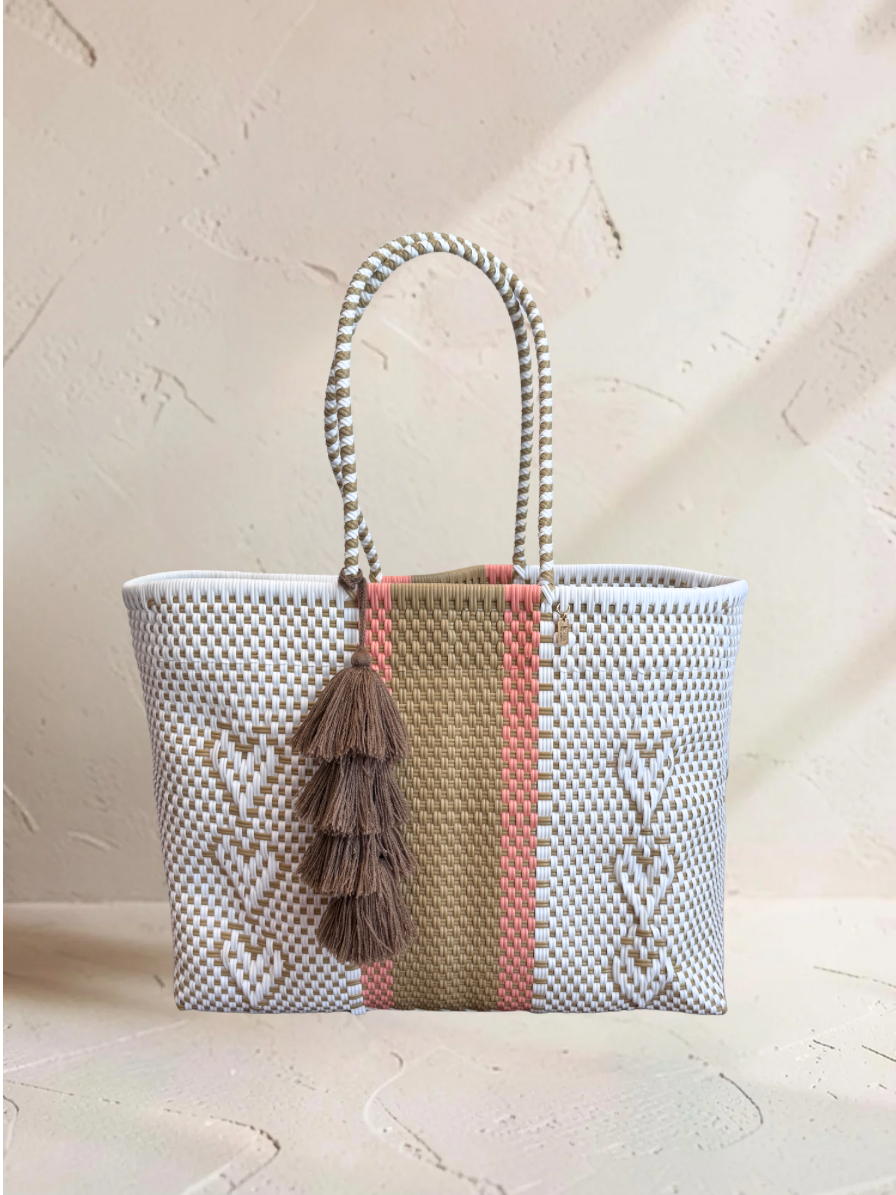 Playa Grande Tote  | Peach Sand Hearts